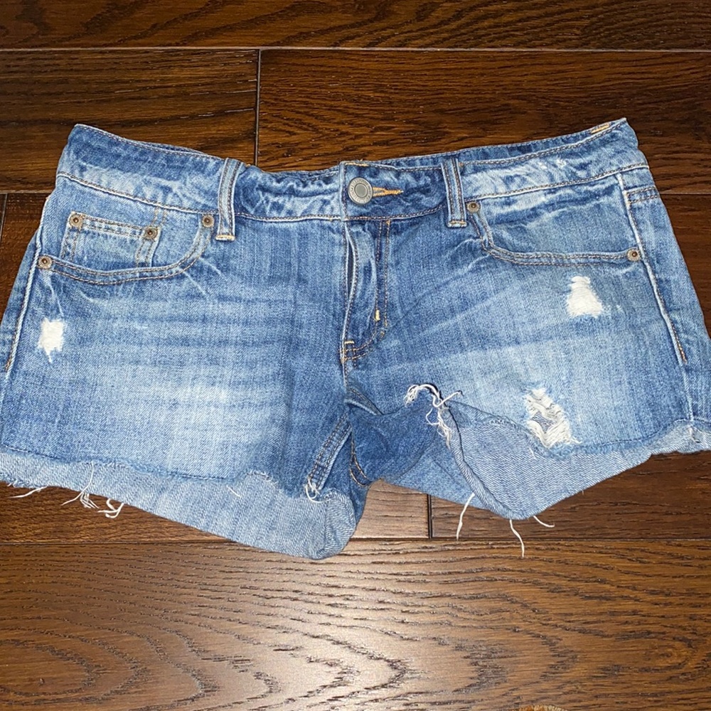 Distressed American Eagle Jean shorts